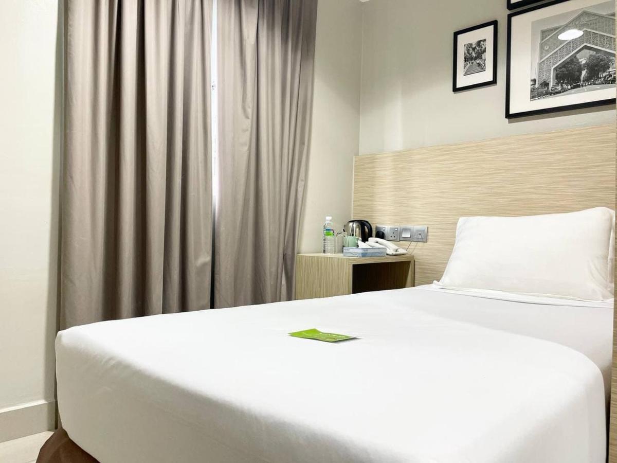 Hotel Living at Dsulaiman Near to Kampung Baru, Chow Kit, Kuala Lumpur Bagian luar foto